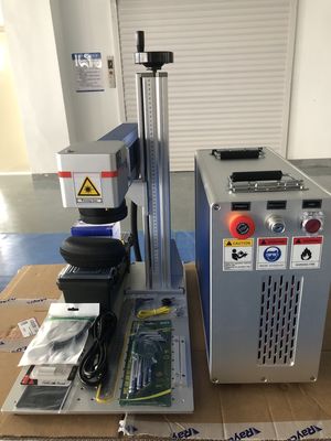 3D繊維2Dワークベンチテーブルレーザー印刷機から衣料品店が恩恵を受け 水冷却能力10~100%
