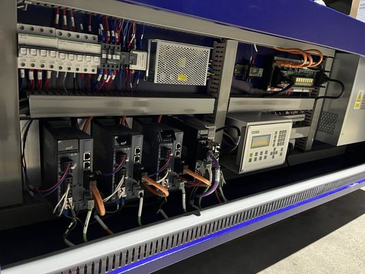 自動フォーカス機能 1000kw 2000kw 3000kw CNCレーザー切削機 薄金属ファイバーレーザー切削機 by Au3tech/Cypcut 制御システム