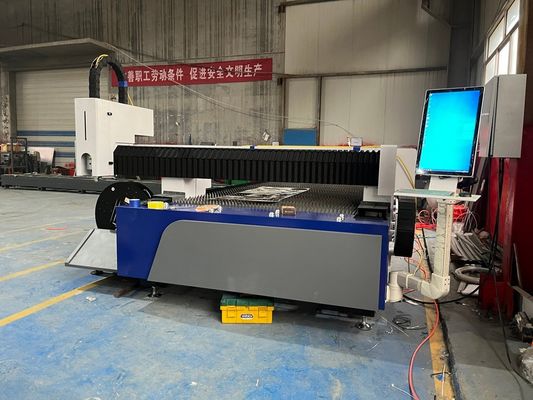 3kw 鉄板ファイバーレーザー切断機 シュナイダー・エレクトリック・フランス電気部品とSMC・日本N2制御バルブ
